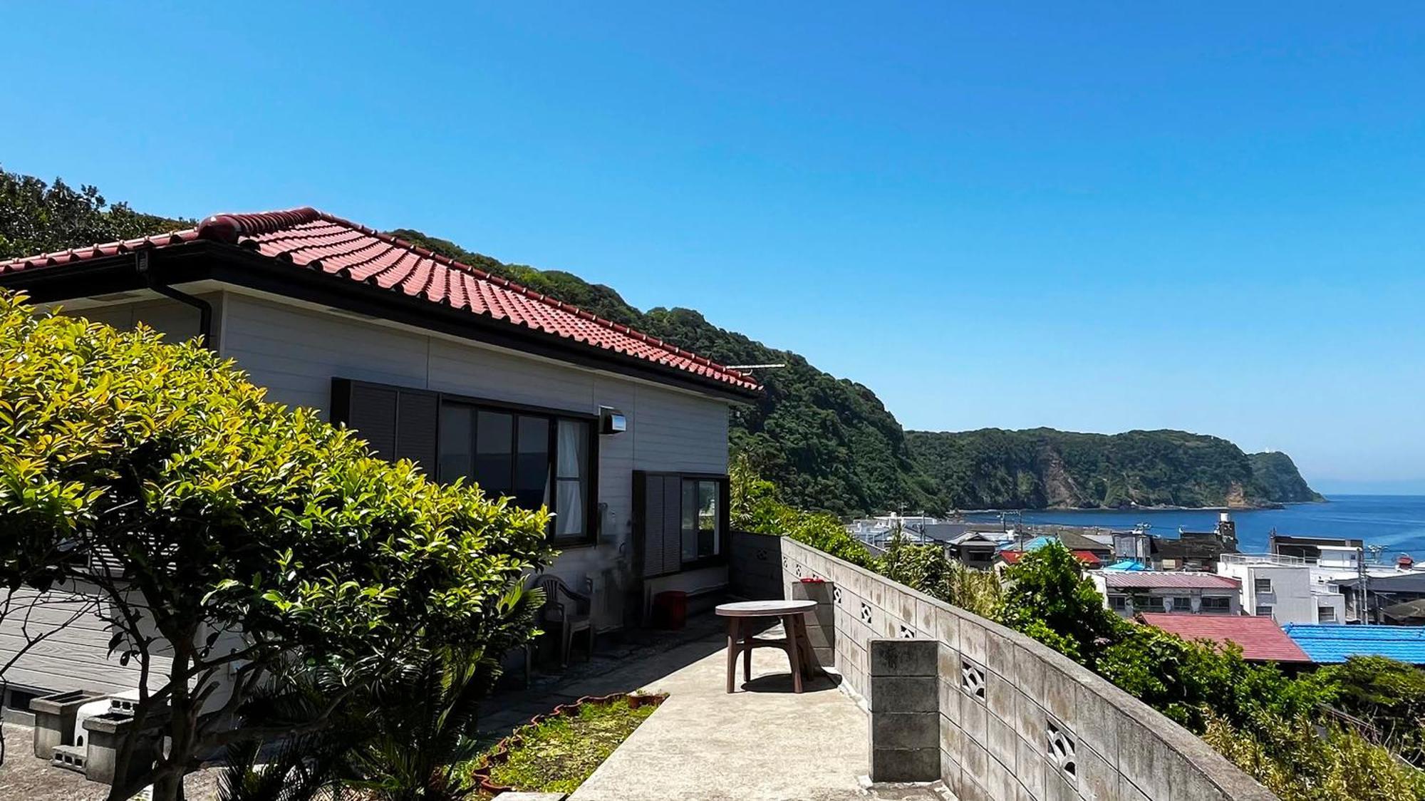 香や野 Kayano 海と富士山を一望できる1棟貸し宿 岡田港まで徒歩5分 Oshima المظهر الخارجي الصورة
